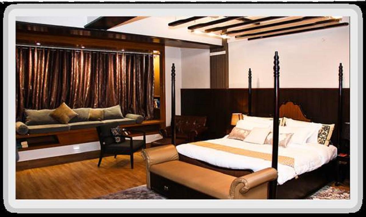 Готель De Oriental Grand Kohima Номер фото