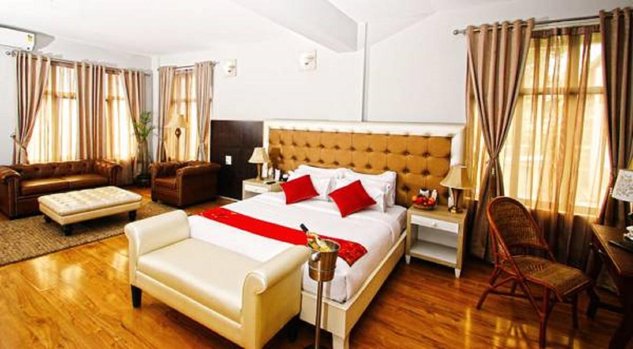Готель De Oriental Grand Kohima Номер фото